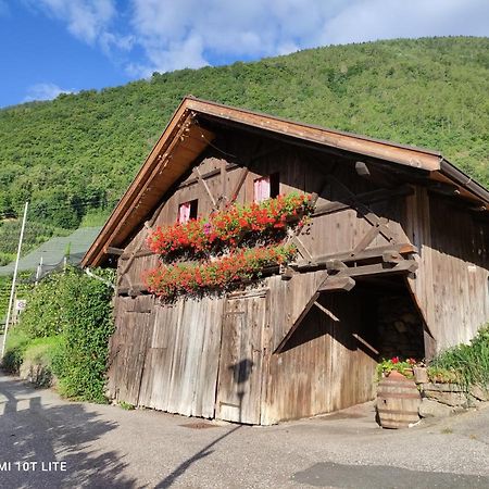 Ruhige Ferienwohnung Mit Garten Und Garage In Privatvilla Marlengo Exterior foto