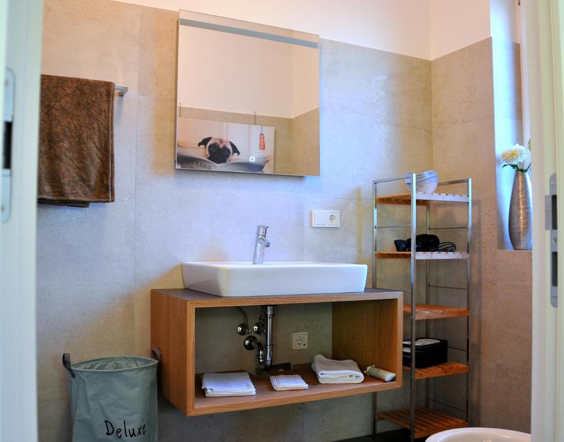 Ruhige Ferienwohnung Mit Garten Und Garage In Privatvilla Marlengo Exterior foto